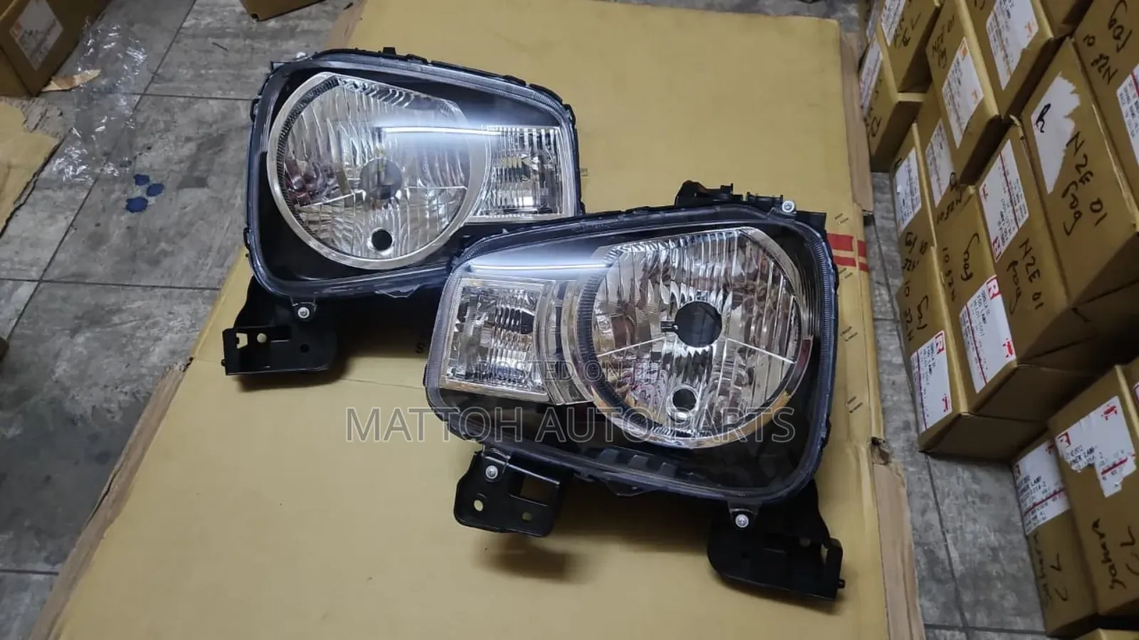 Suzuki Alto 2015 Headlight