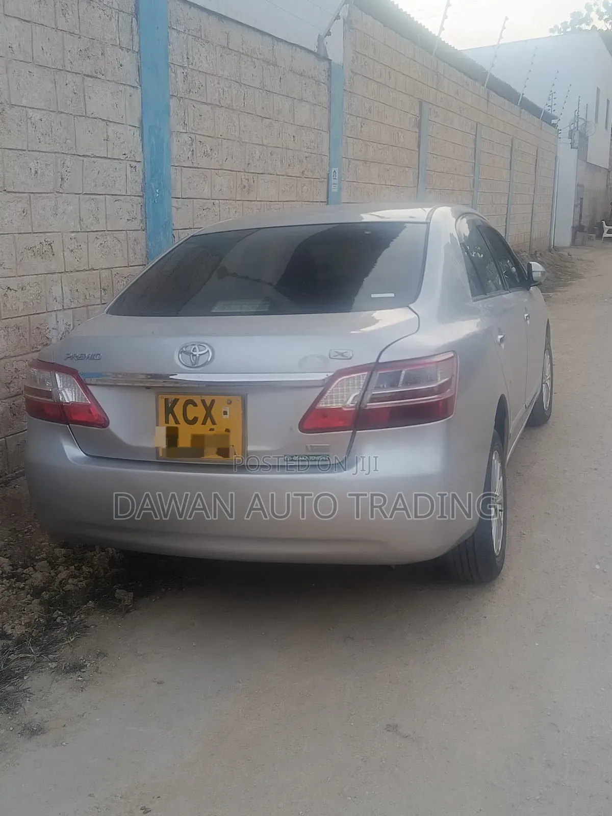 Toyota Premio 2012 Silver