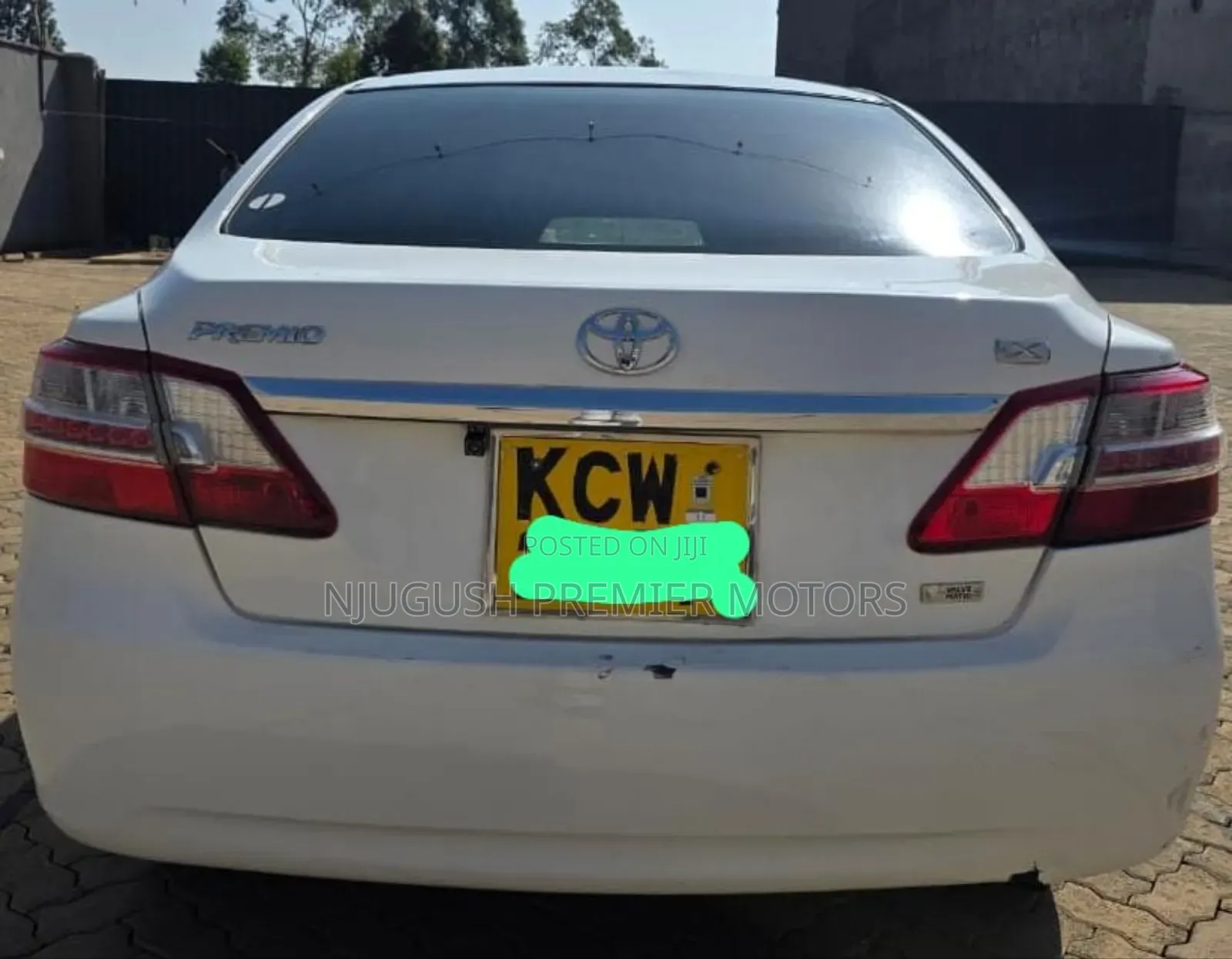 Toyota Premio 2012 White