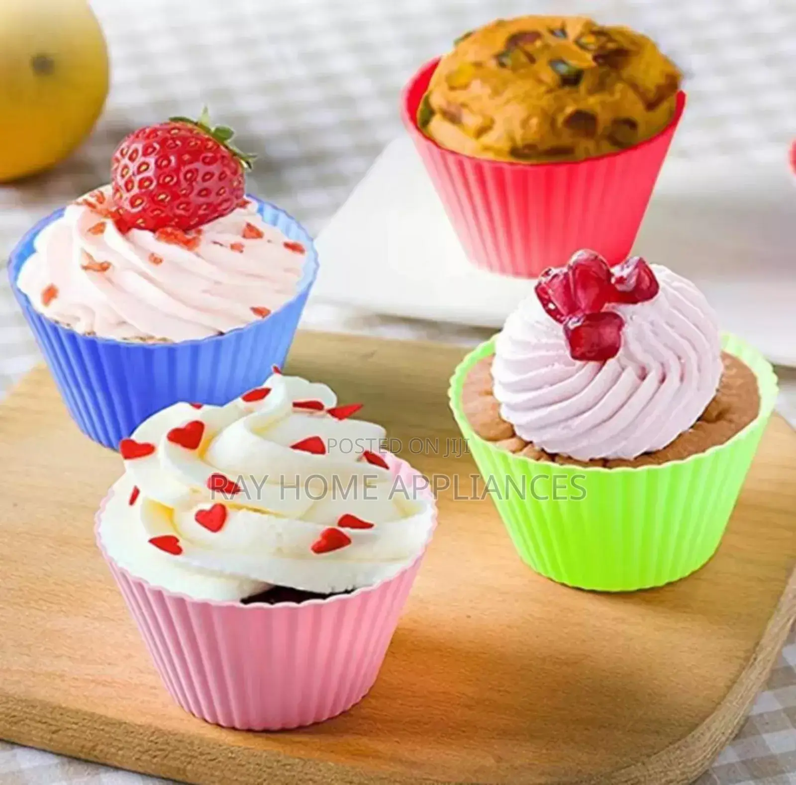 12 Pieces Cupcake Molds Colours:Multicoloured Material:Silicone