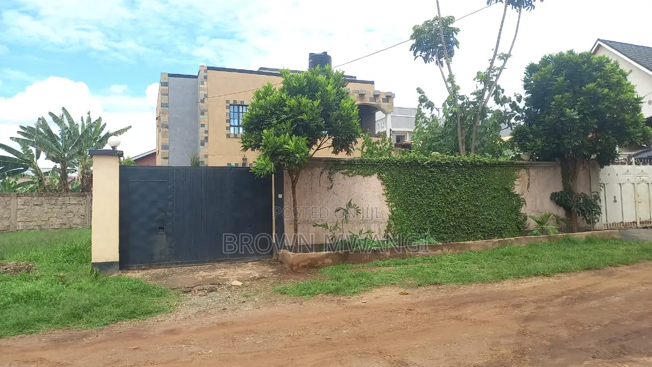 4bdrm House in Kenyatta Road / Theta for sale