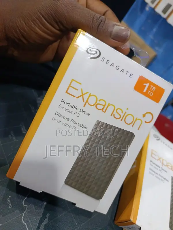 Seagate Expansion 1tb Portable External Hard Drive.