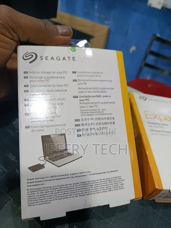 Seagate Expansion 1tb Portable External Hard Drive.