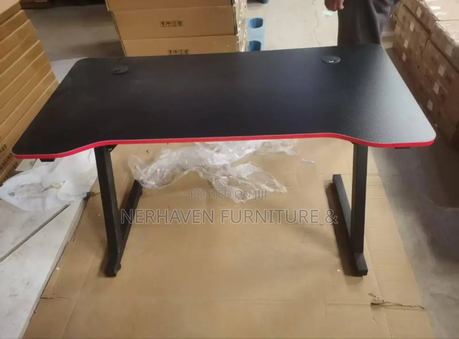 Modern Gaming Table – Strong Stylish Gaming Desk