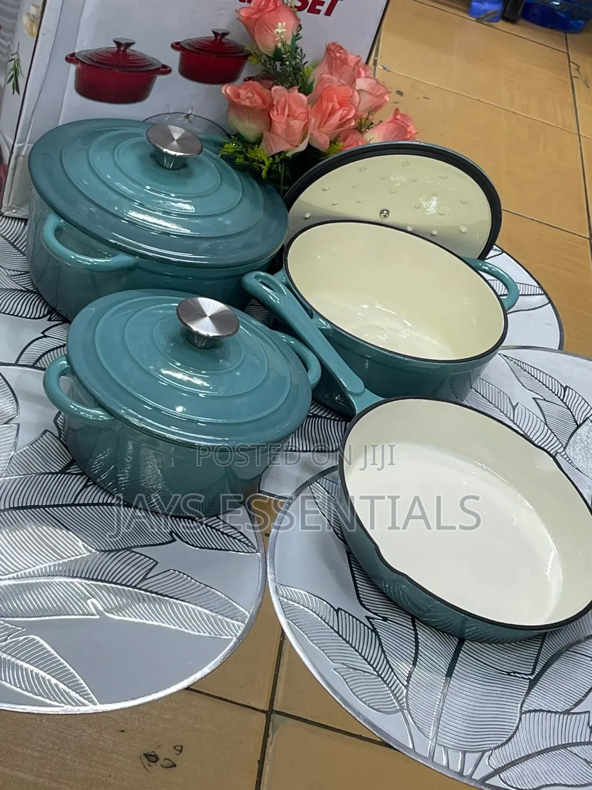 4pc Cast Iron Cookware Set