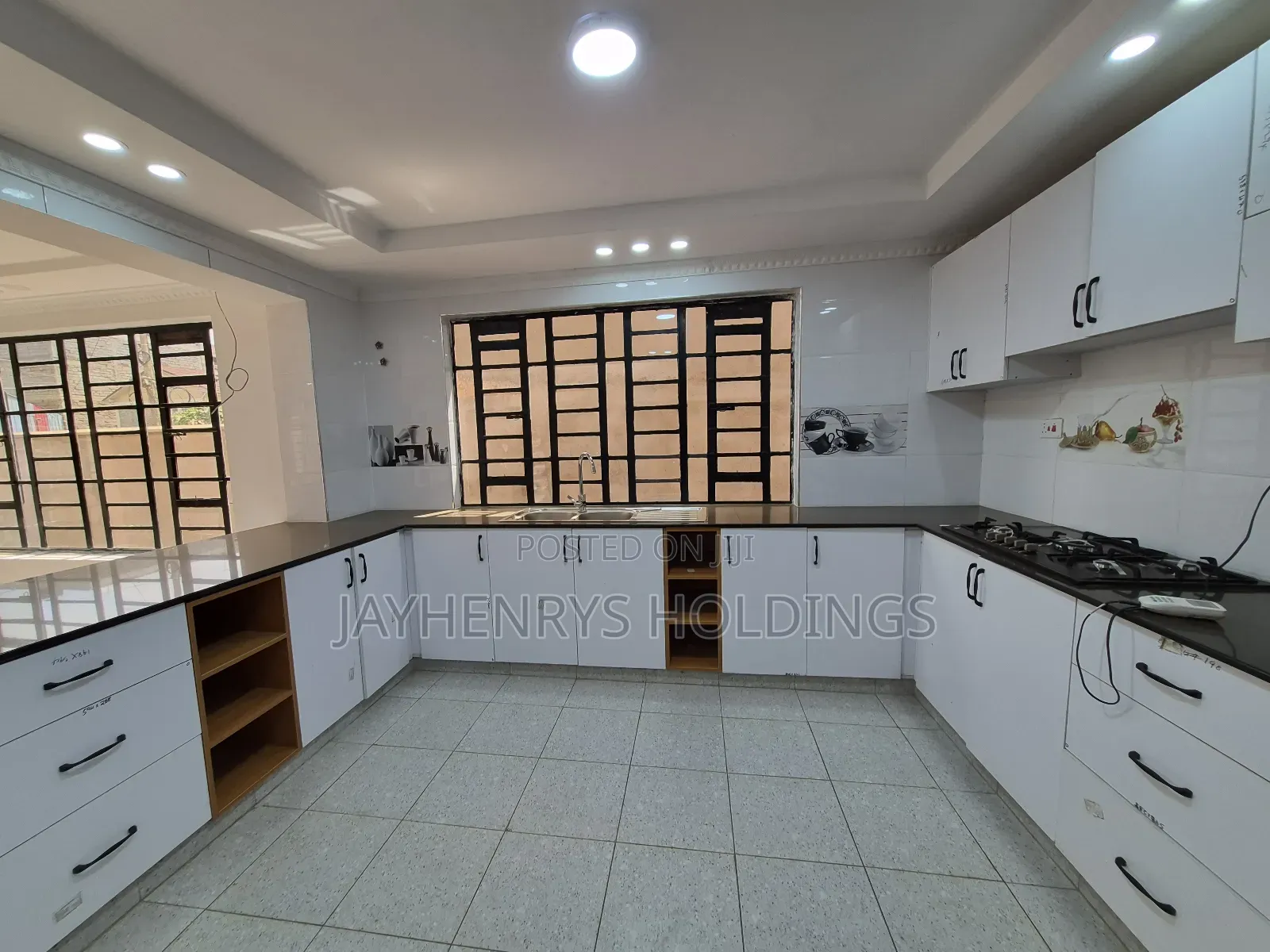 4bdrm House in Membley Estate for sale