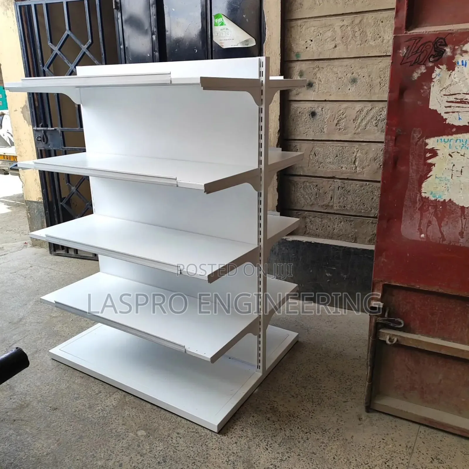 Supermarket Shelves With 5 Tiers