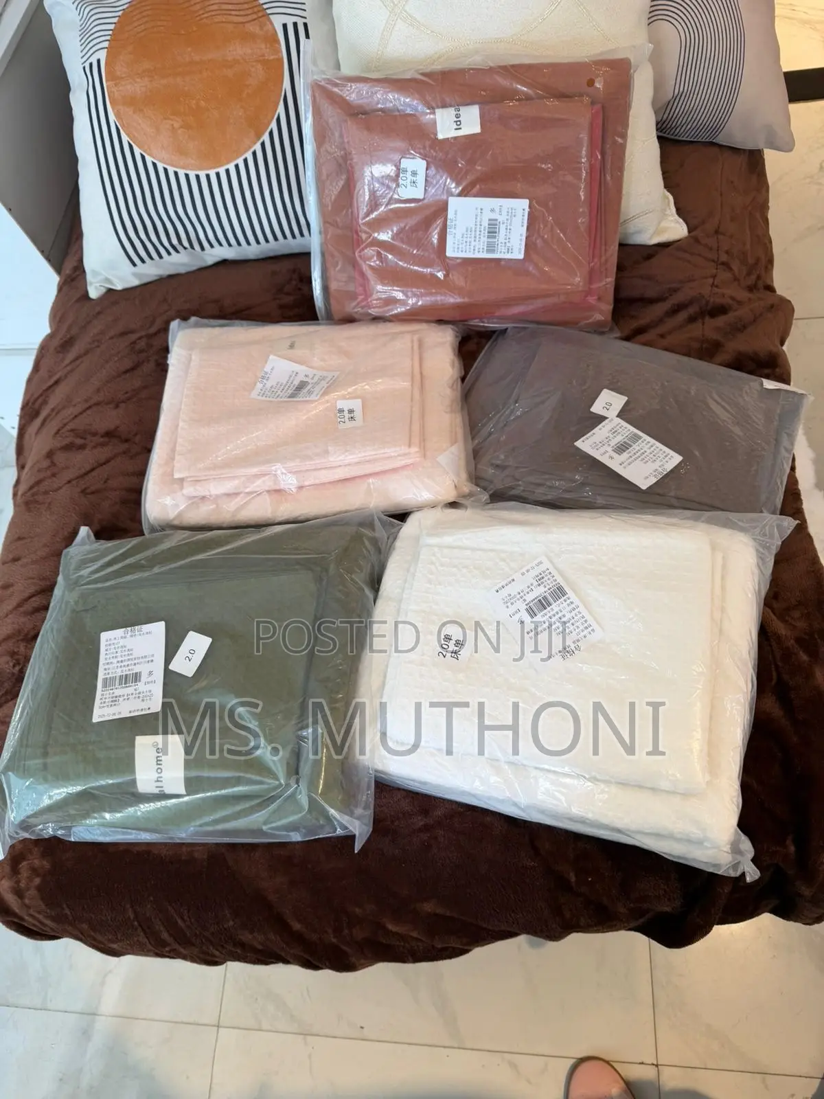 Cotton Waffle Weave Bedding Set( Bed Cover + 2 P . Cases)