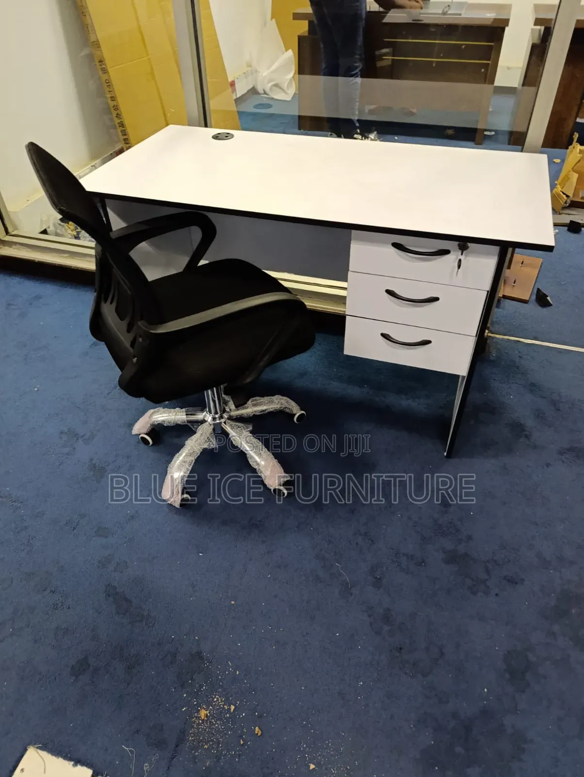 Modern Office Desk and Breathable Mesh