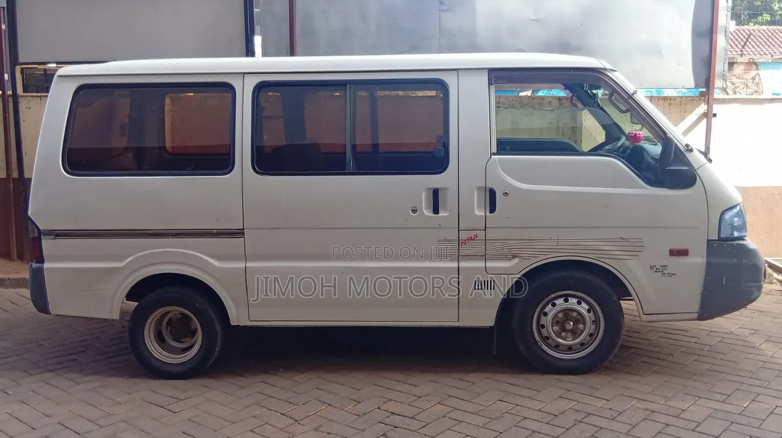 Nissan Vanette 2014 White
