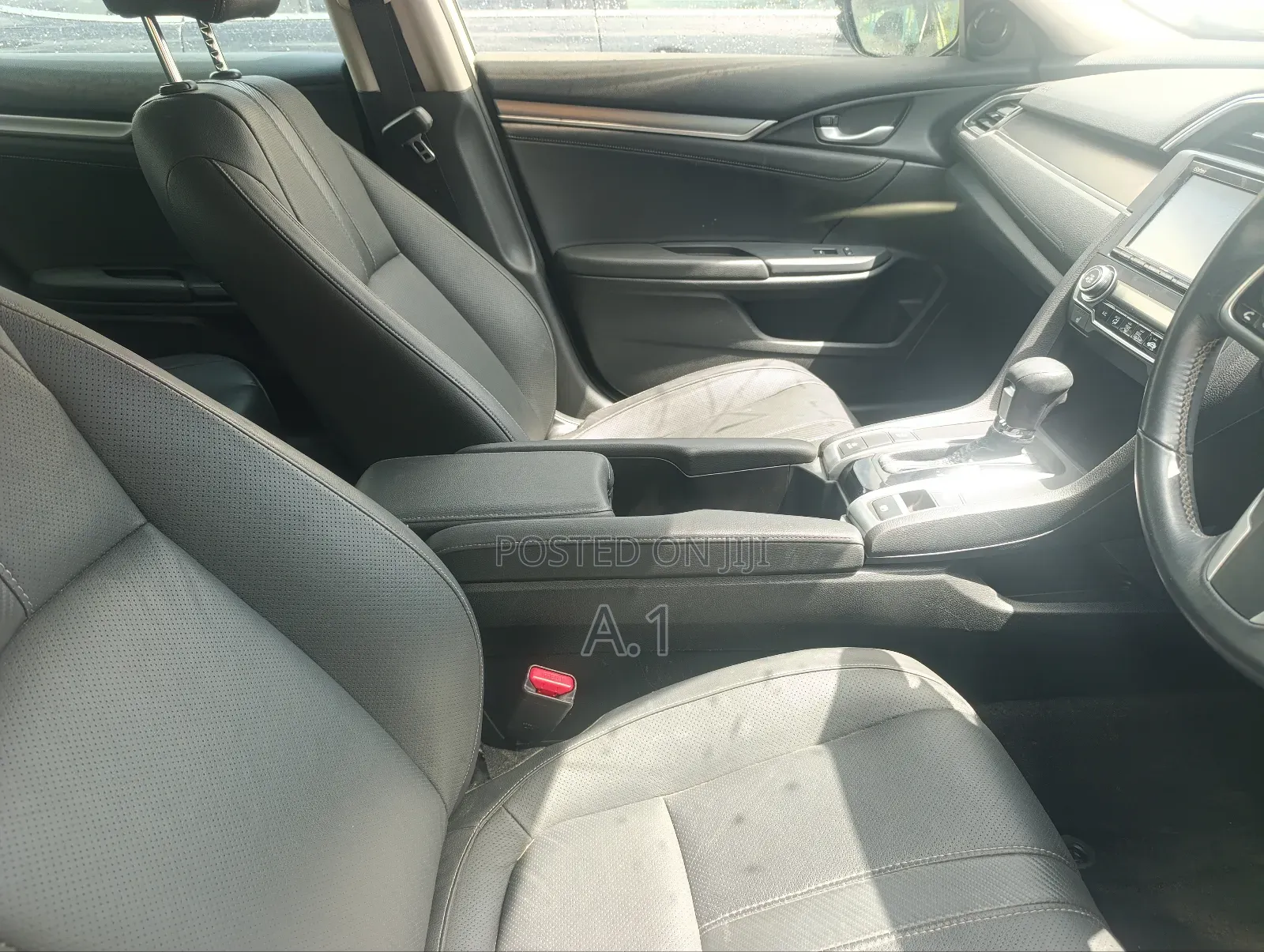 Honda Civic 2019 White