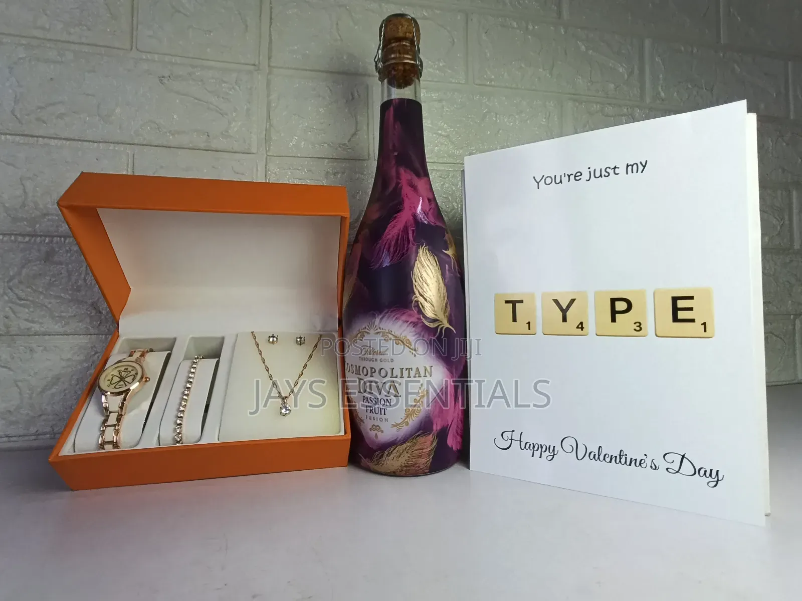 Sparkling Wine Luxury Jewellery Ladies Valentines Gift Set