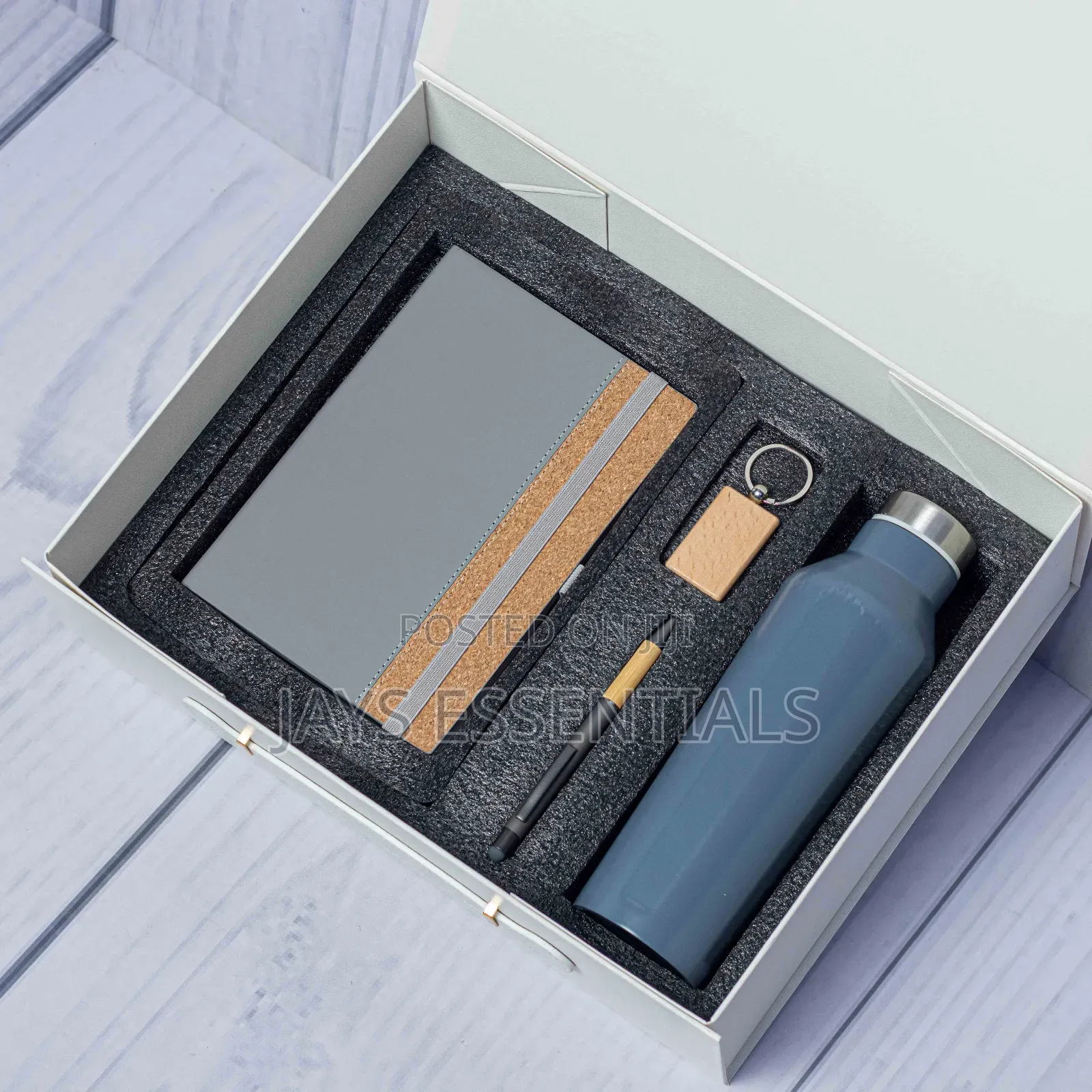 4pc Diamond Valentine Gift Set: Thermo Bottle, Notebook,Pen Key Holder
