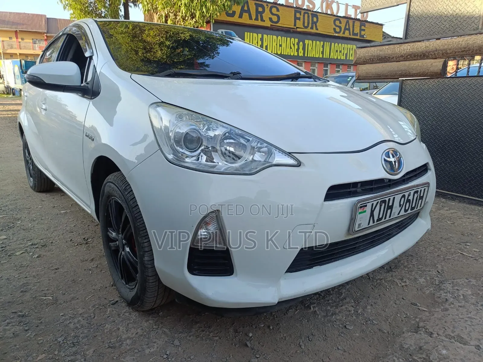 Toyota Aqua 2015 White