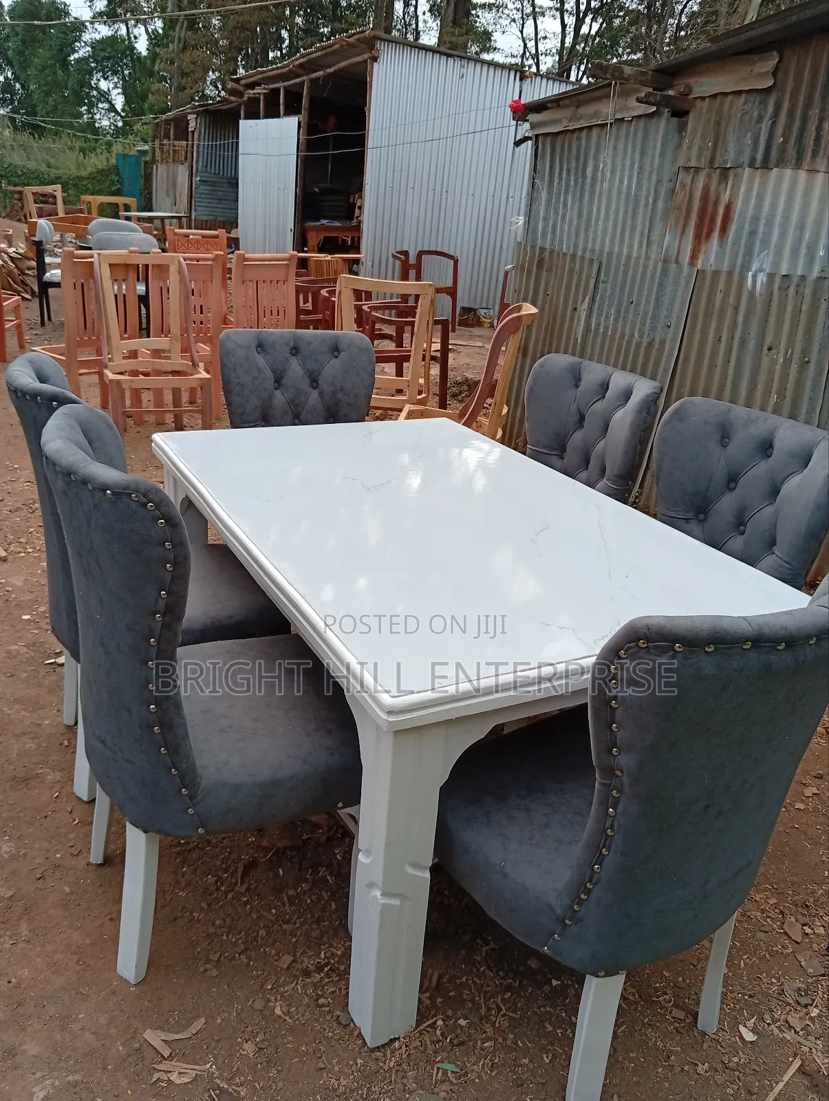 Glamorous 6 Sitter Dining Tables