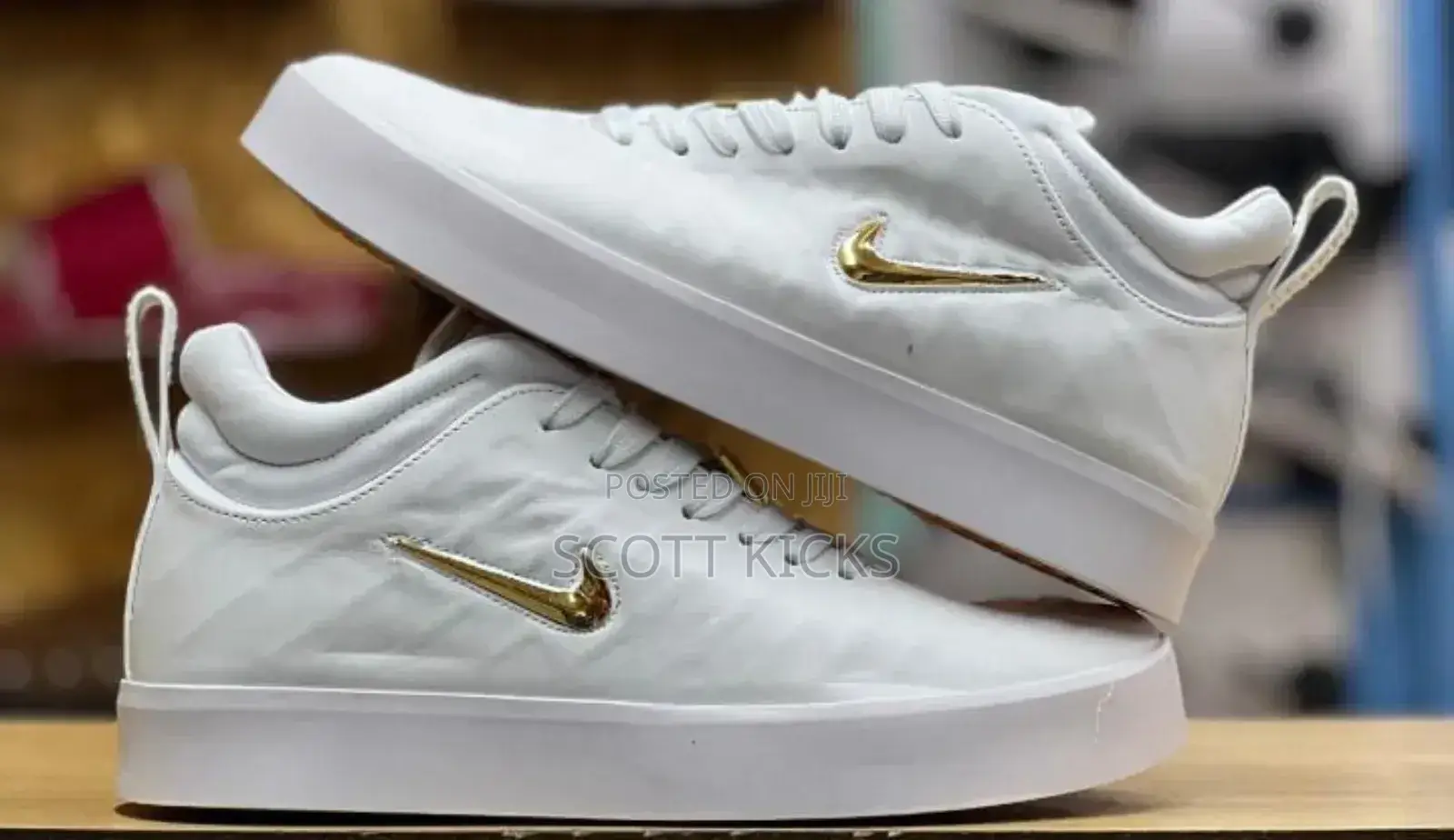 Nike Tiempo