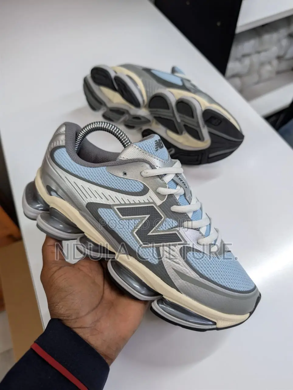 New Balance 2000 Abzorb