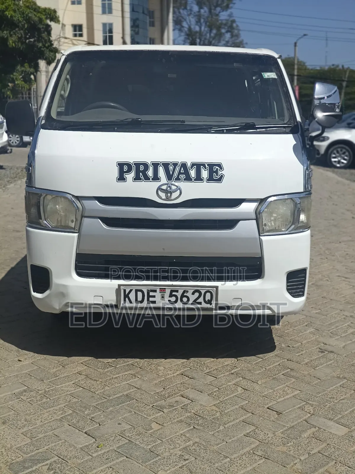 Toyota HiAce 2014 White