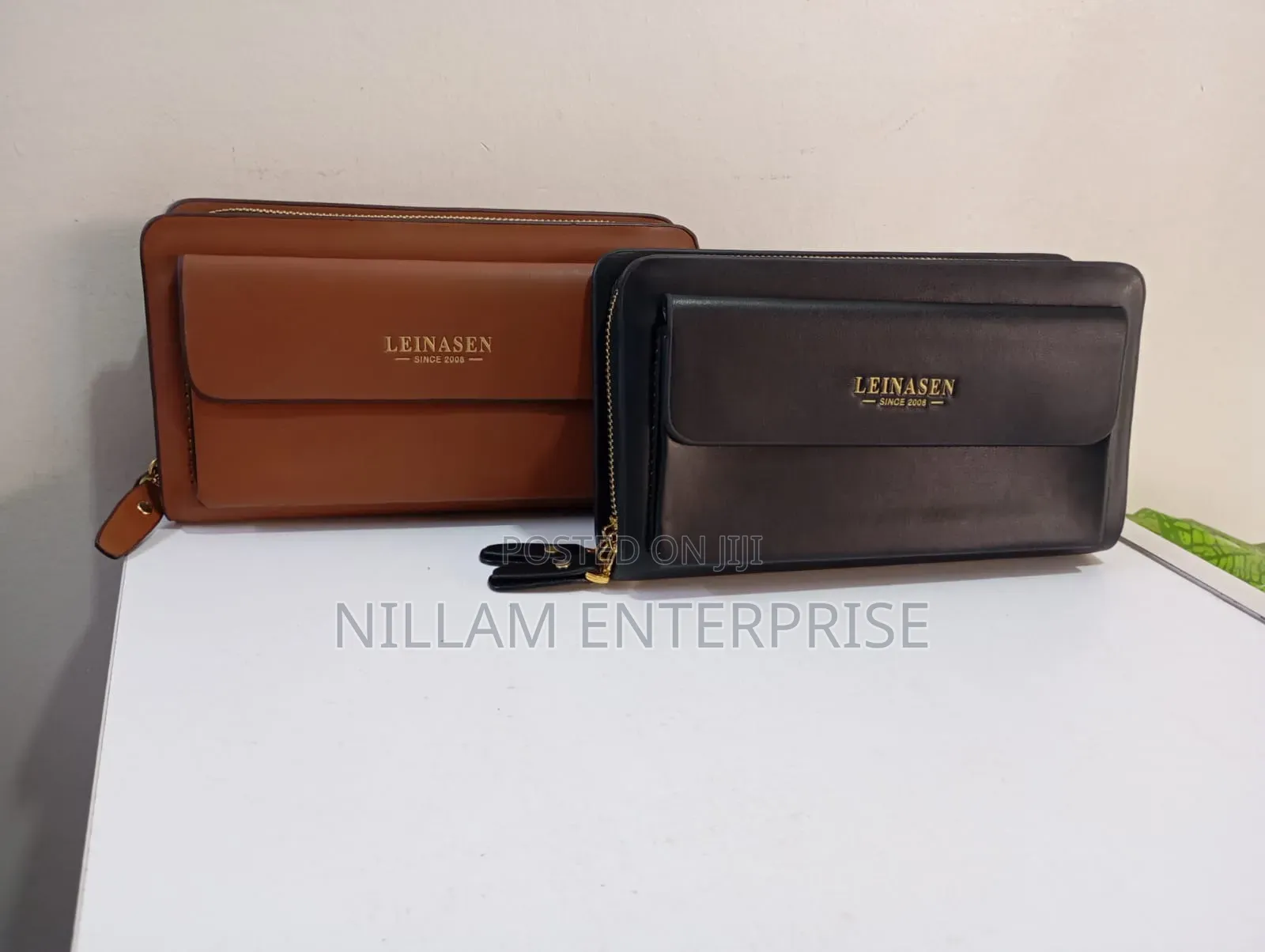 Business Model Clutch Bag