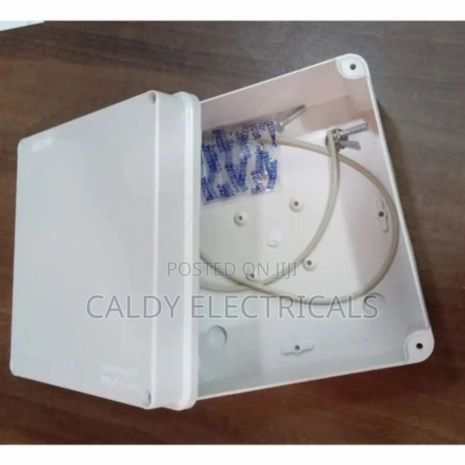 Vintage 200×200mm Electrical Adapter Box Fw8