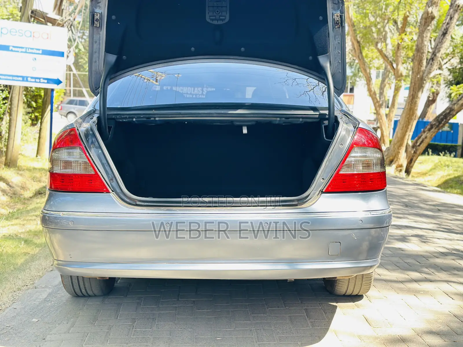 Mercedes-Benz E280 2006 Blue