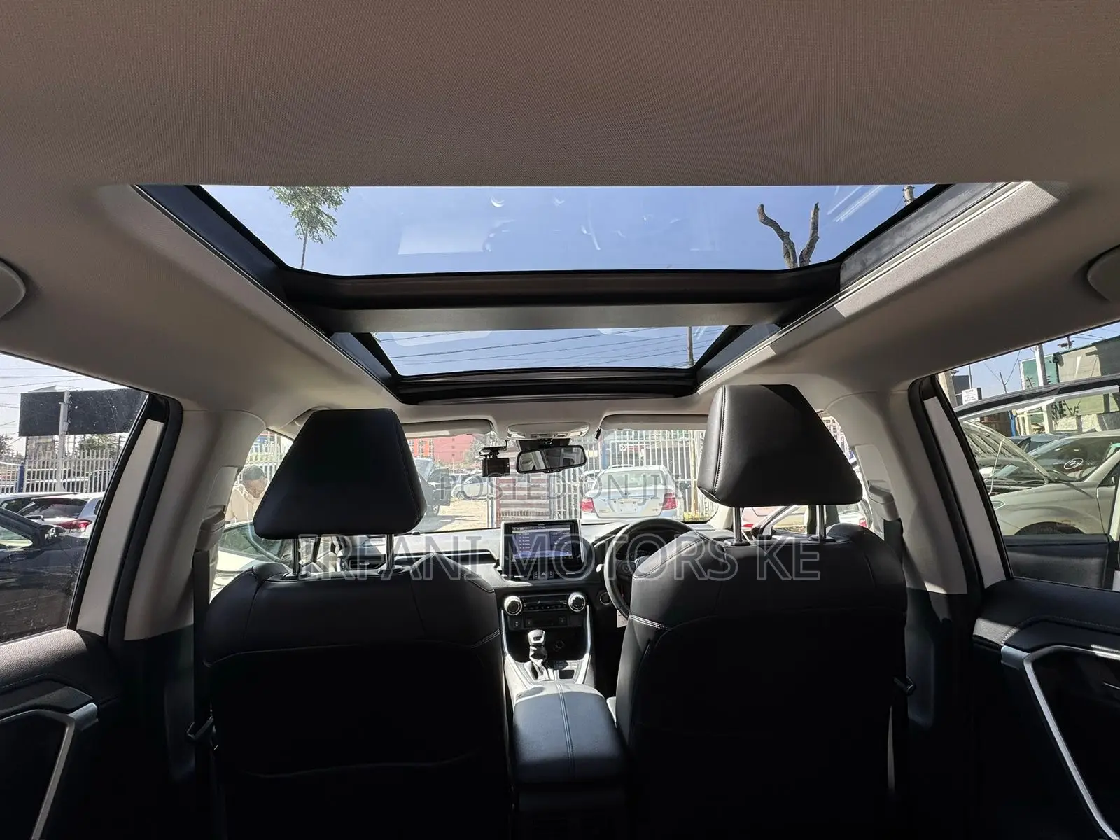 Toyota RAV4 2019 White