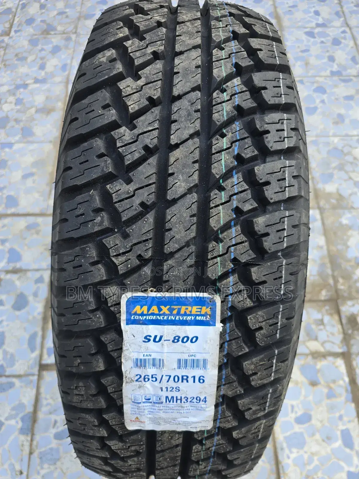 265 /70 R16 Maxtrek Tyres (All Terrein) Su-800.