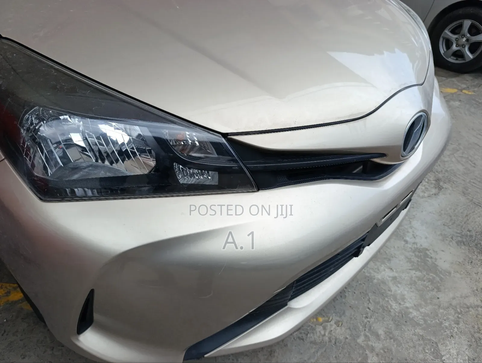 Toyota Vitz 1.0 FWD 5dr 2019 Gold