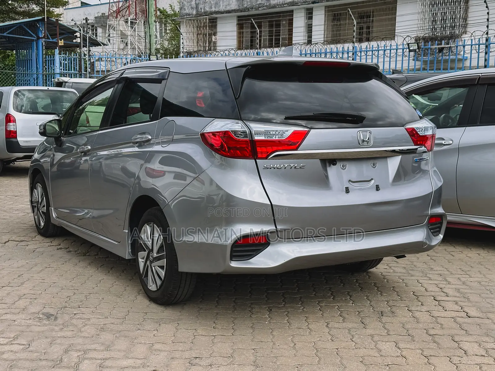 Honda Shuttle 1.5 Hybrid 2WD 2018 Silver