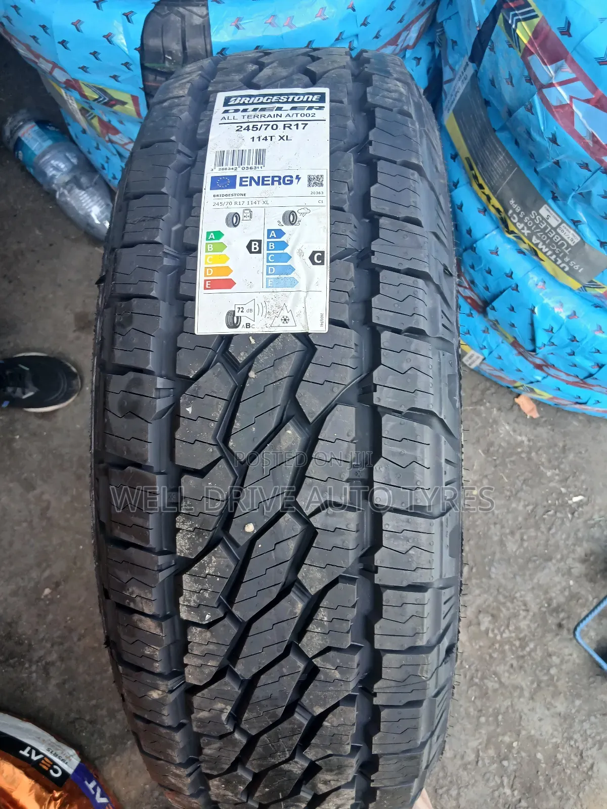 245/70r17 Bridgestone Dueler a/T002