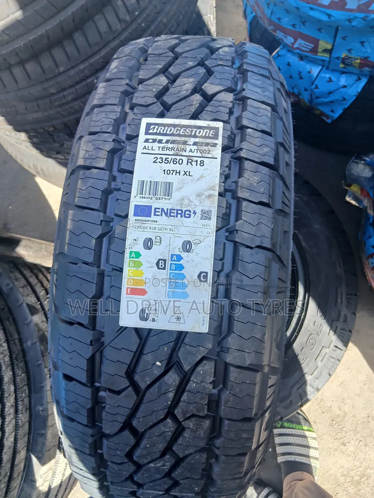 235/60r18 Bridgestone Dueler a/Y002