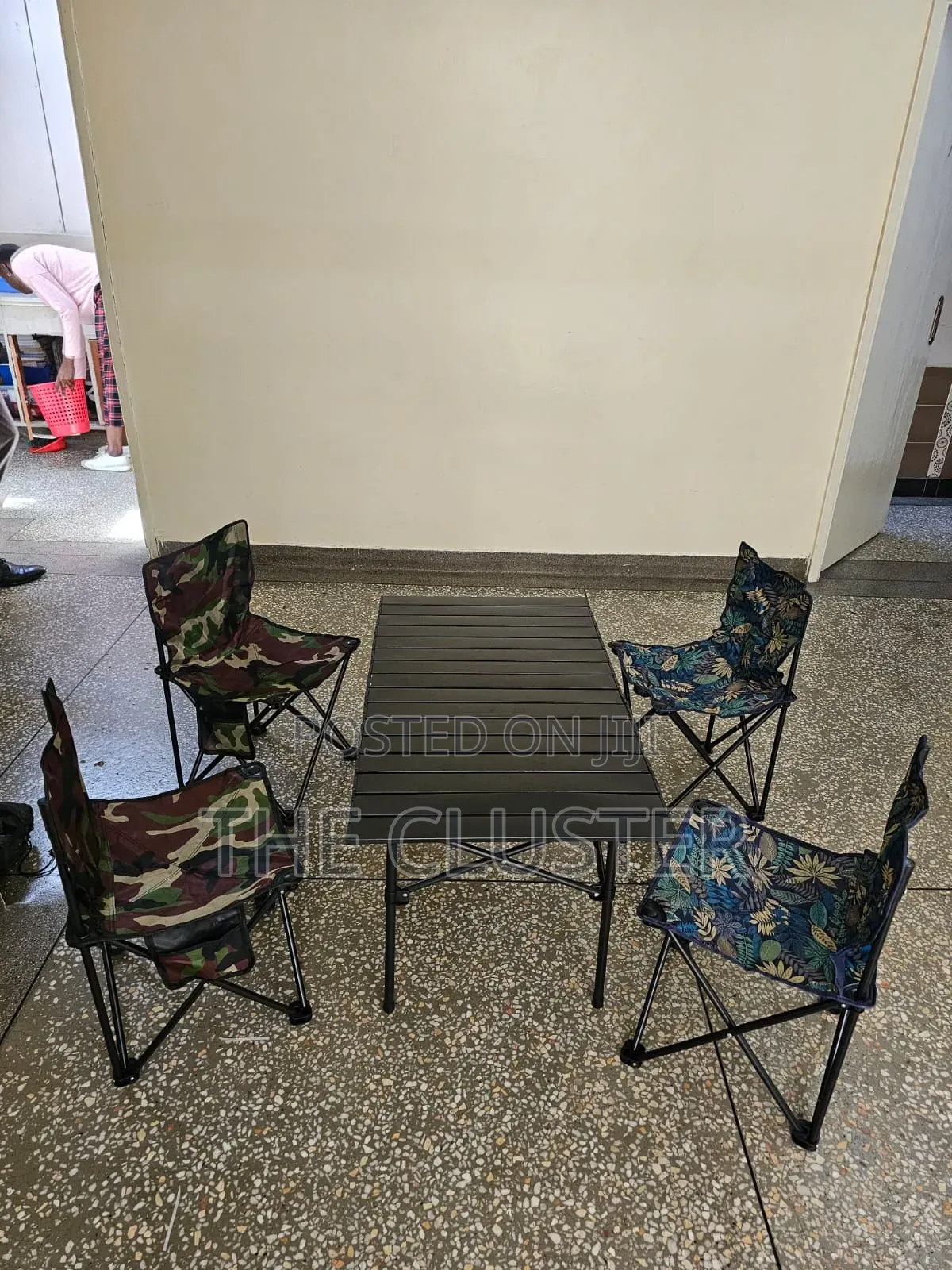 Camping / Road Trip Set Combo
Set of 4 Foldable Chairs