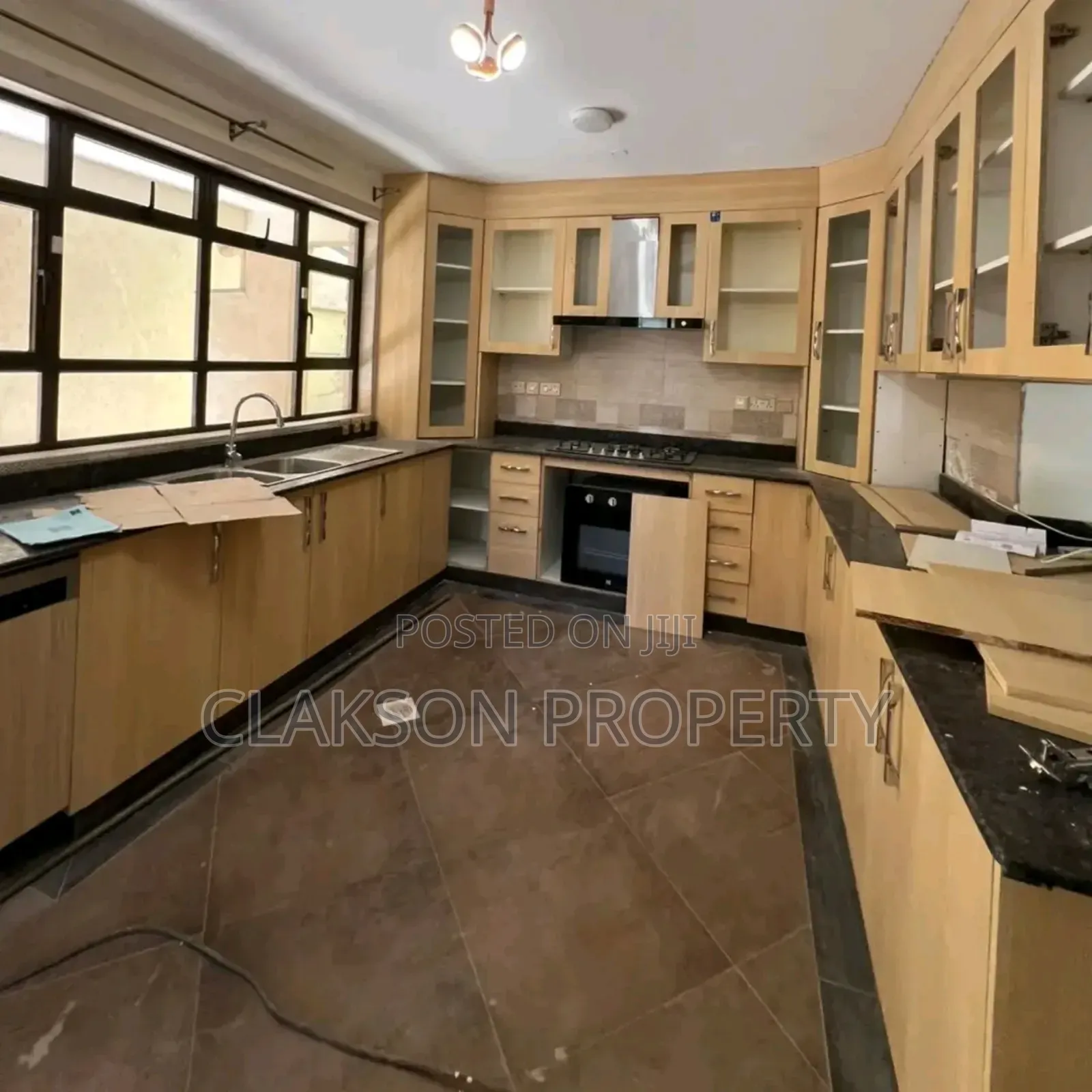 5bdrm Townhouse / Terrace in Lavington for rent