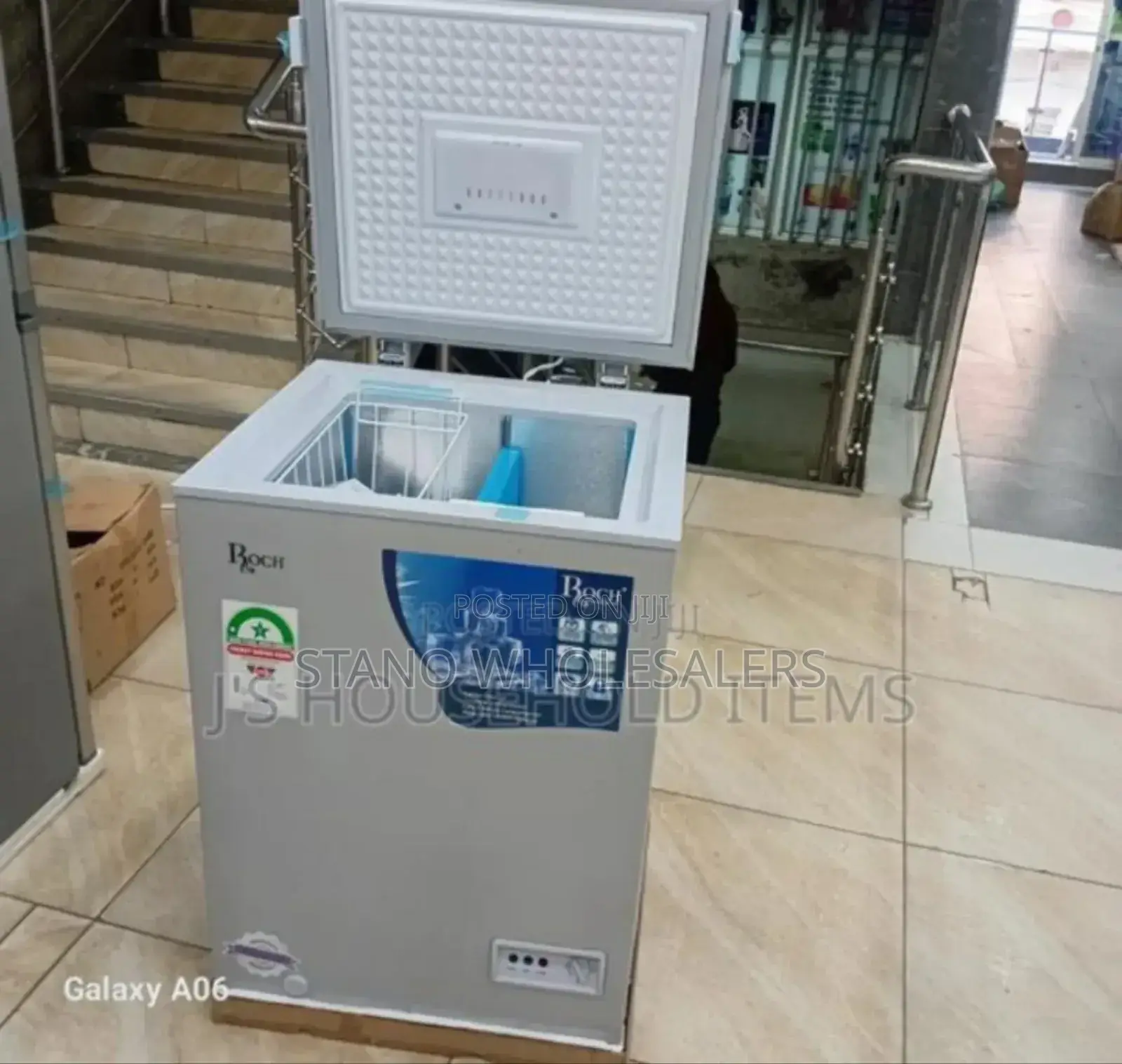 Electric Digital Warrantied Roch 95lfreezer. 