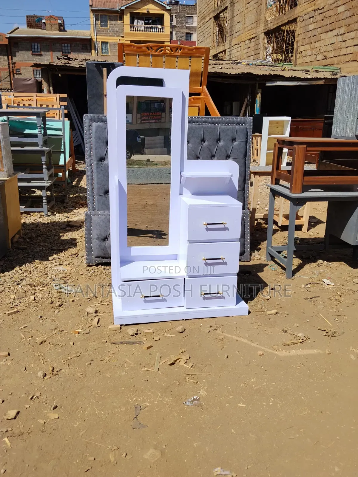 Stylish Cute White Dressing Table
