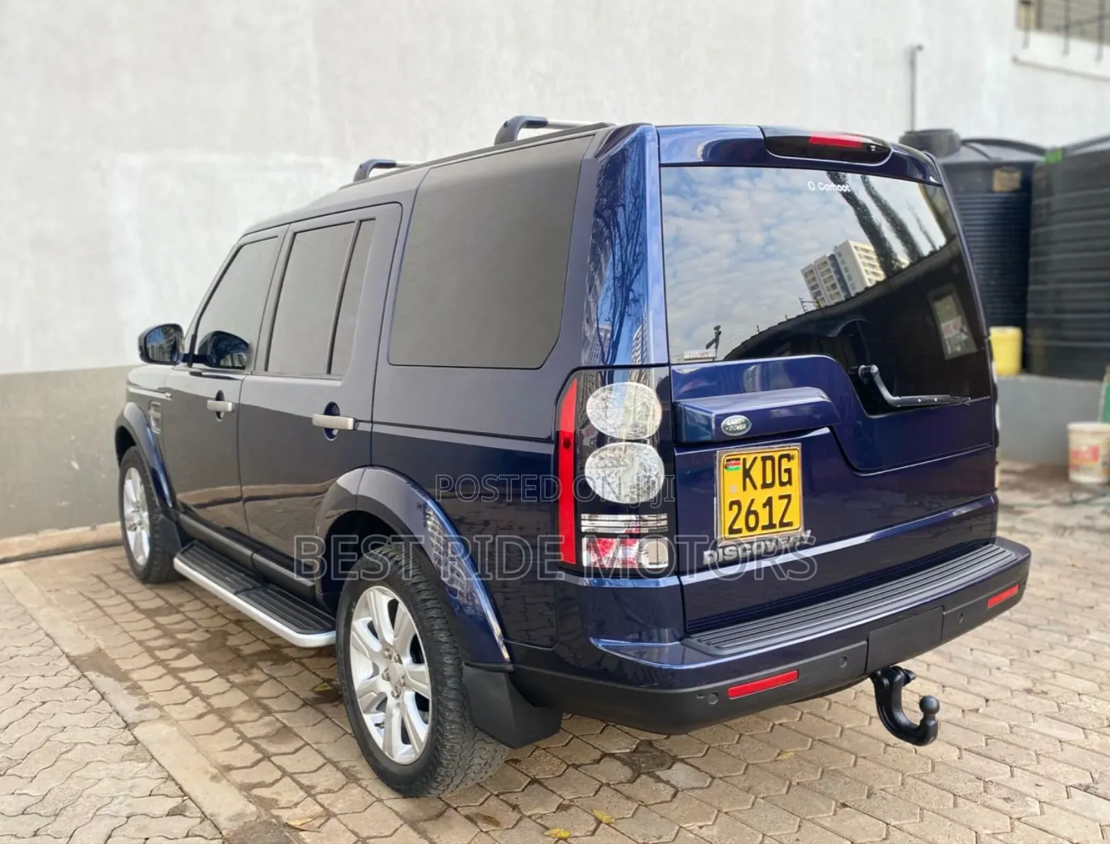 Land Rover Discovery 2015 Blue