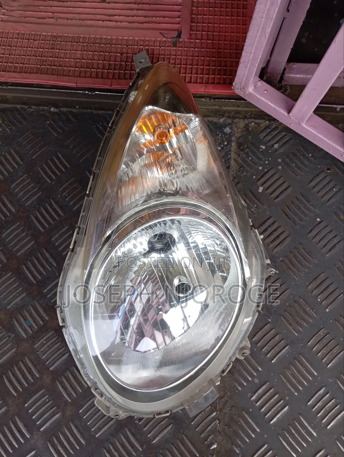 Suzuki Alto Headlight