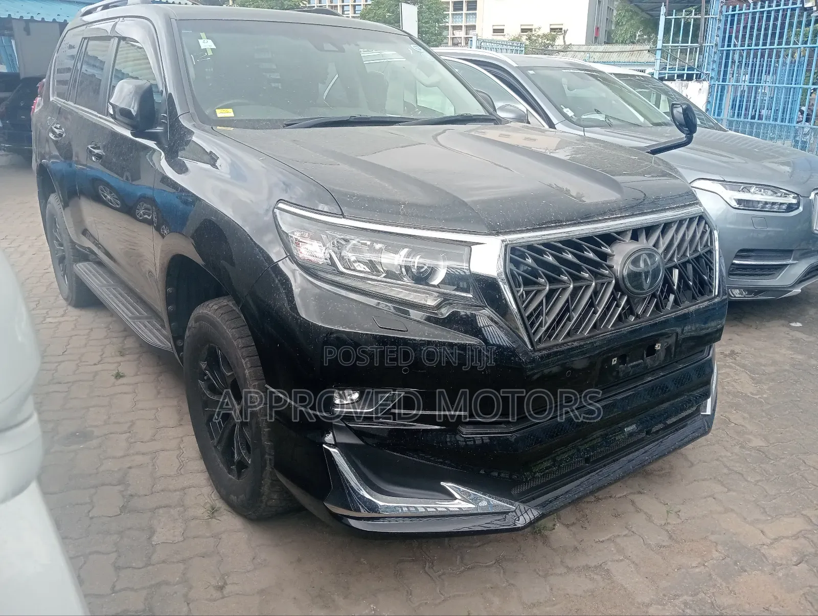 Toyota Land Cruiser Prado 2018 Black