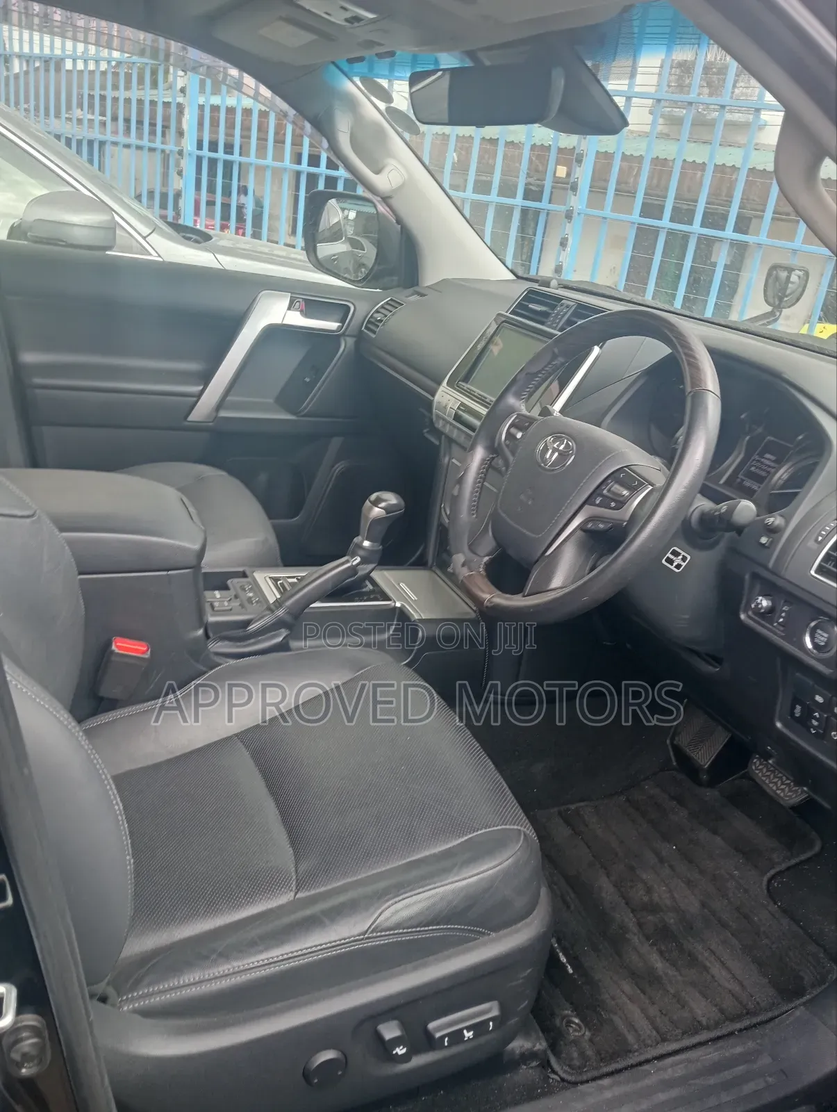 Toyota Land Cruiser Prado 2018 Black