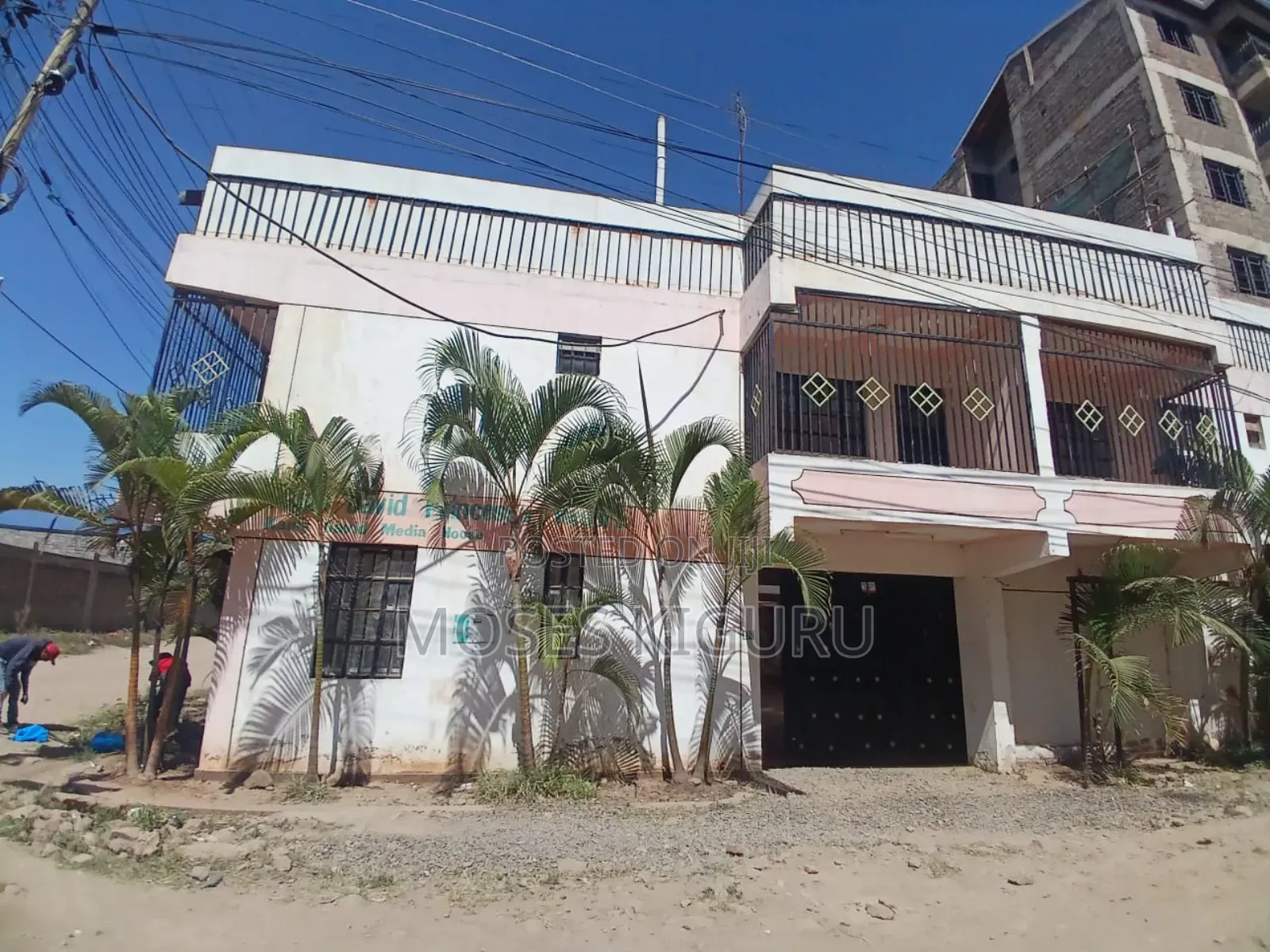 Kamakis Hotel Rooms for Lease