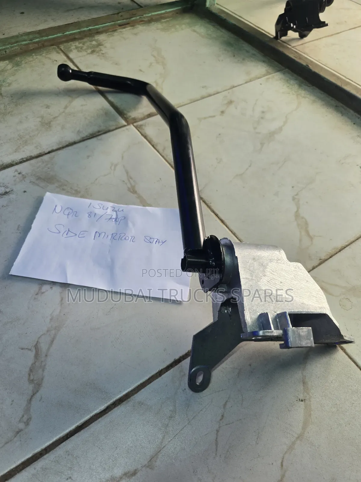 Isuzu NMR and Nqr81 New Model Side Mirror Arm