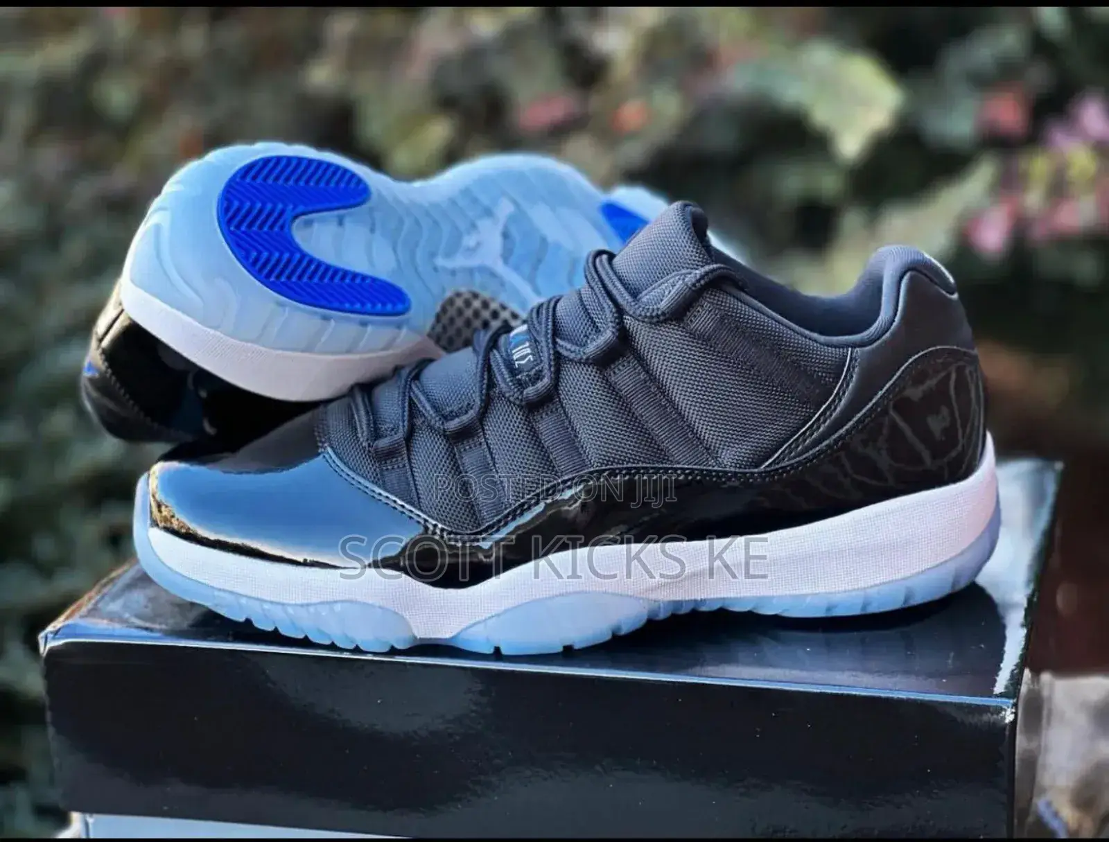 Jordan 11 Low Cut Unisex Sneakers