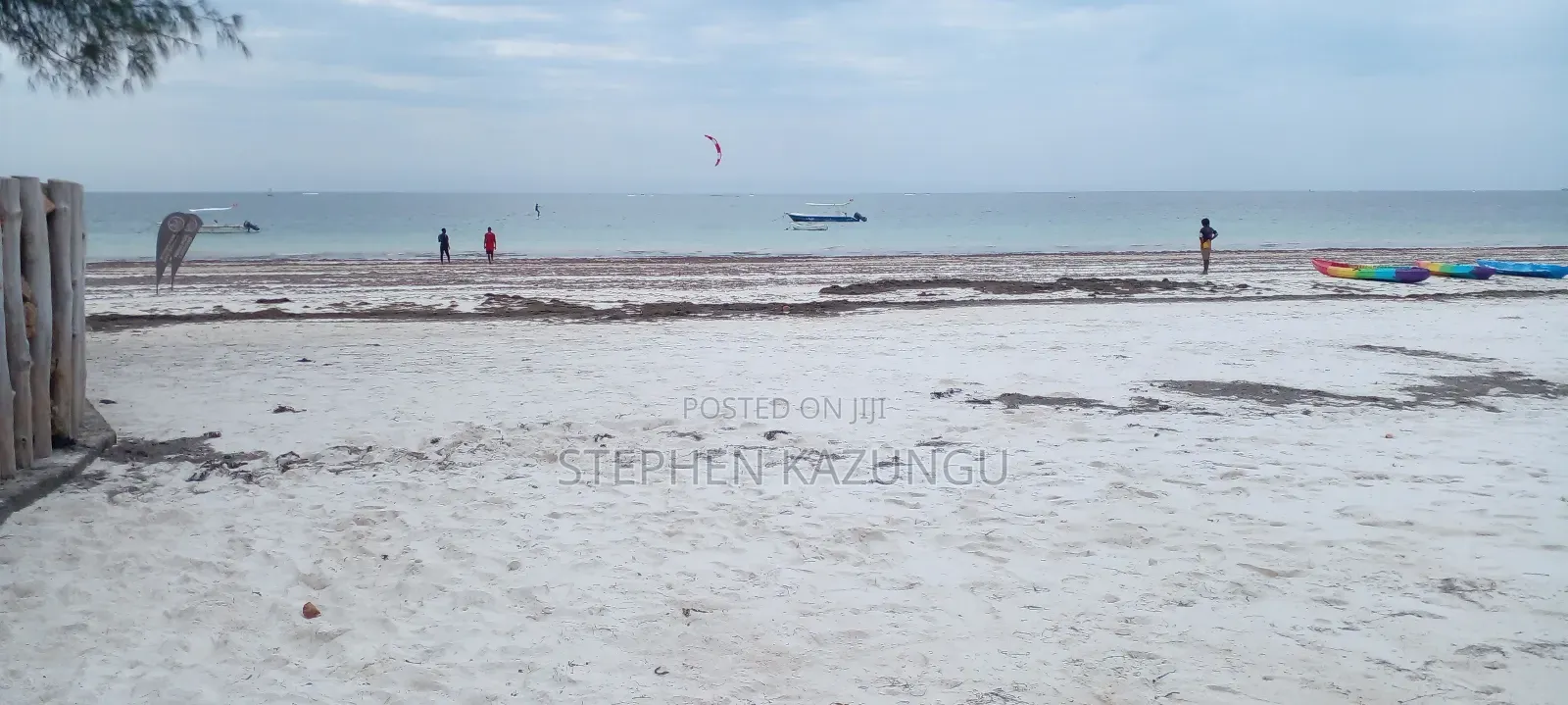 Galu Beach Plot 2 1/4 Acre Plot at a White Sandy at Galu.