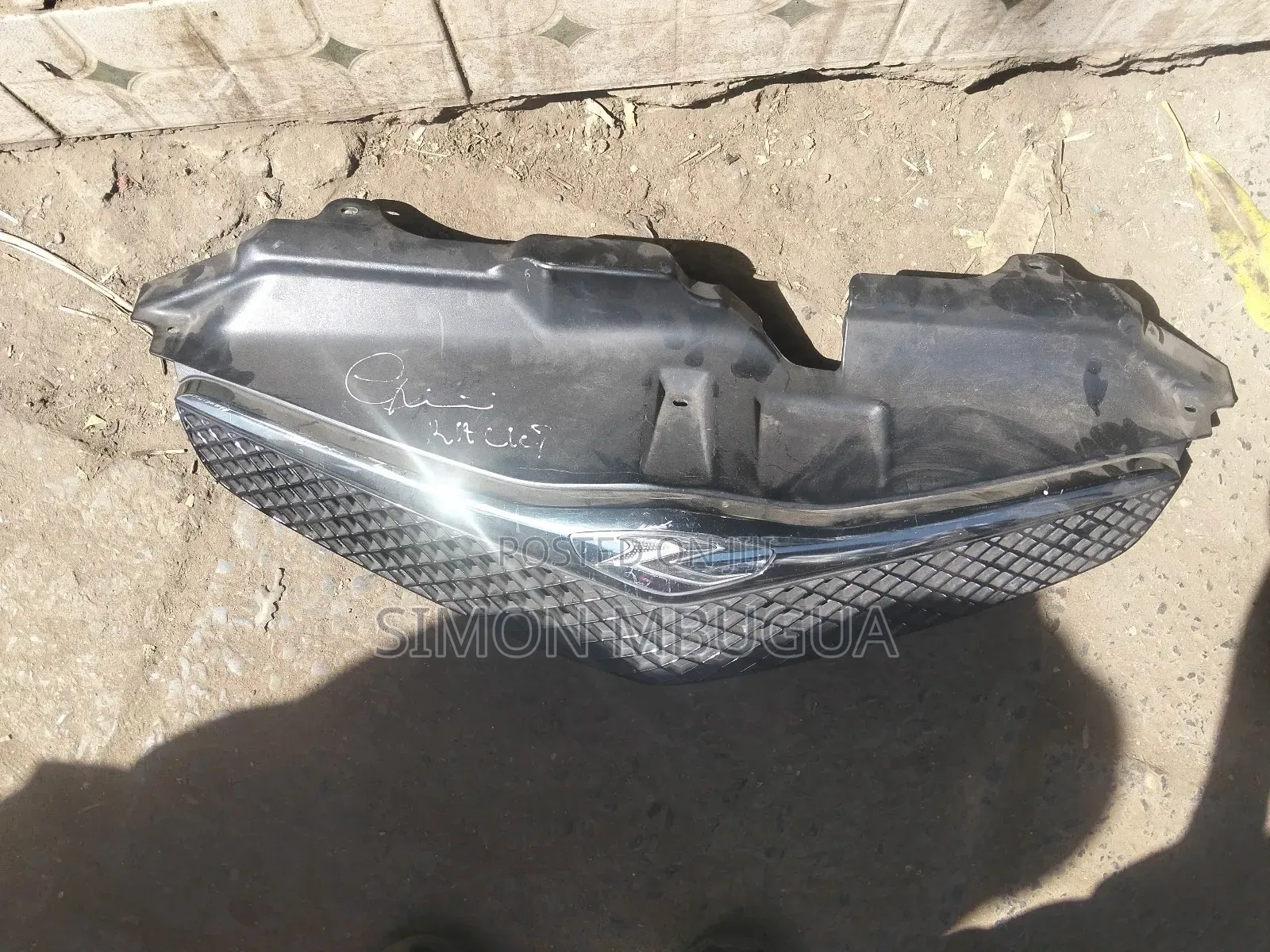 Toyota Ractis 2008 Front Grille