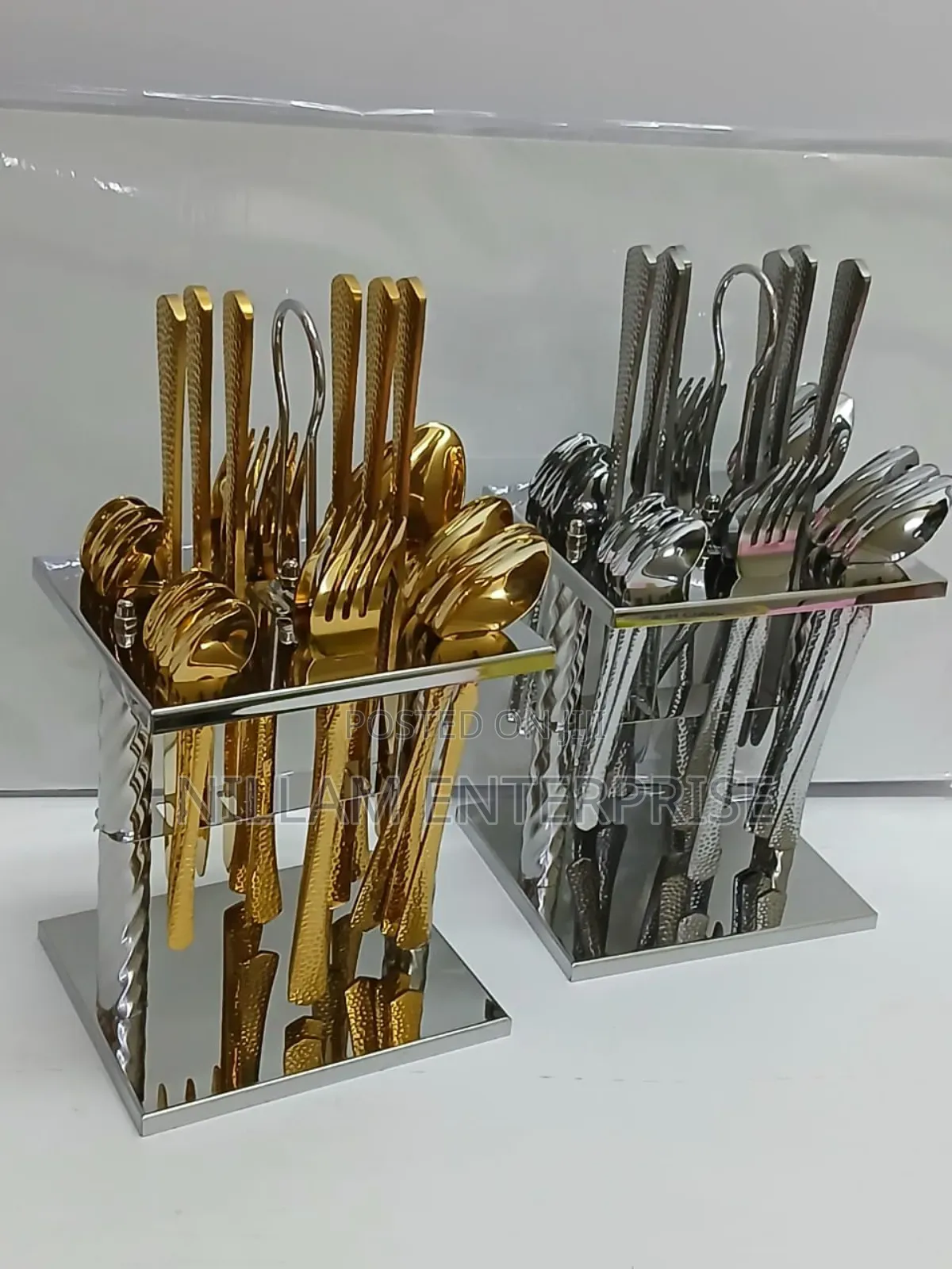 25 PCS Dining Glister Astrid Cutlery Set With Stand