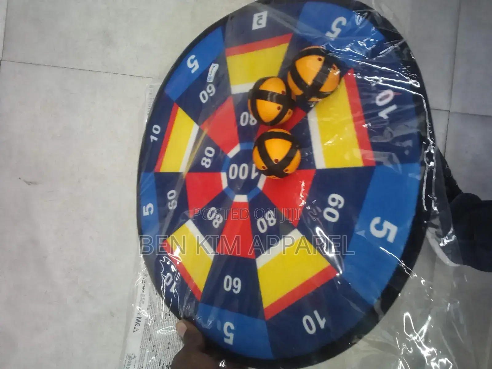 Blue Red Kids Darts Vecro Kit 100 Points With 3 Stick Balls