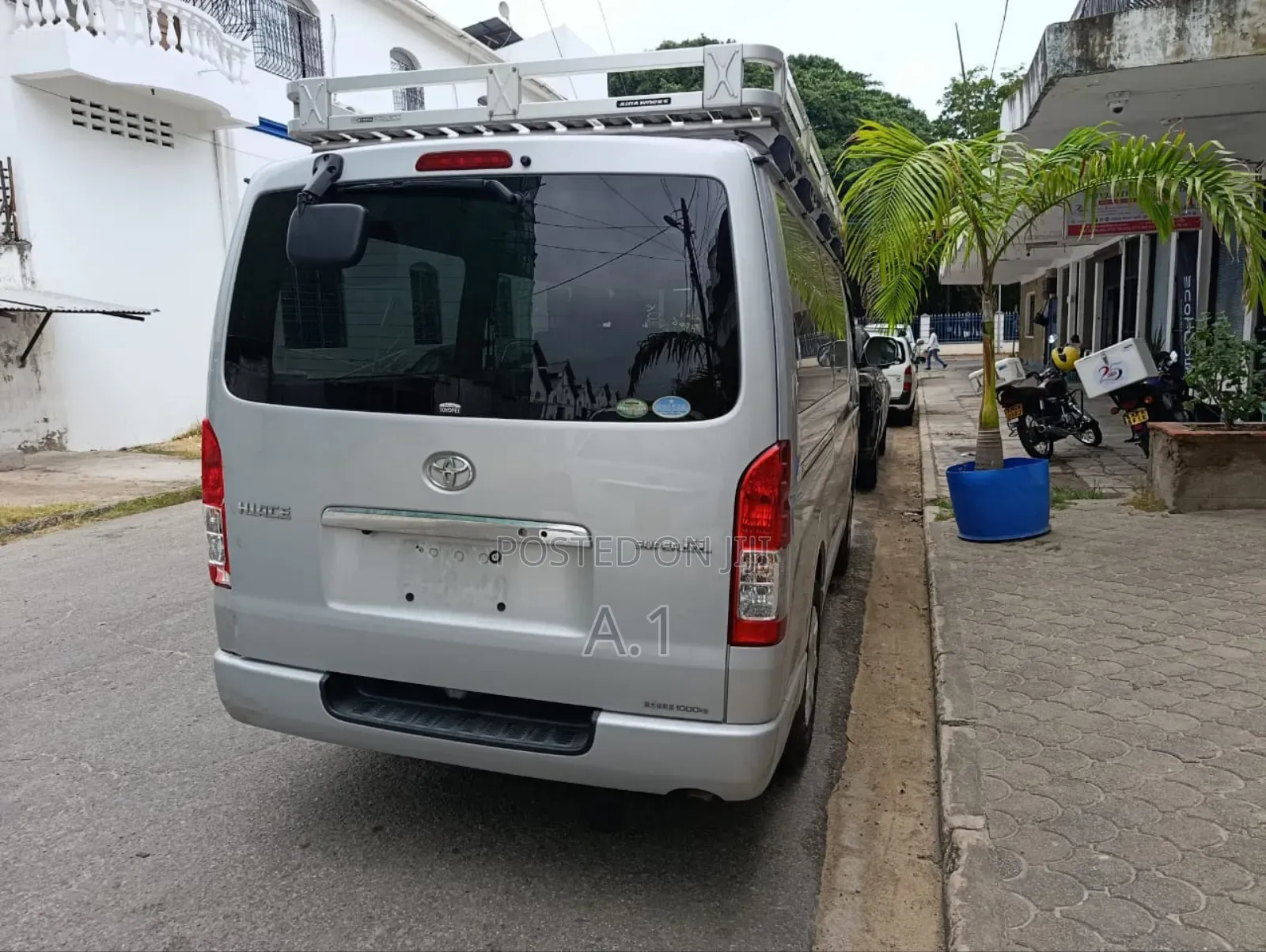 Toyota HiAce 2019 Silver