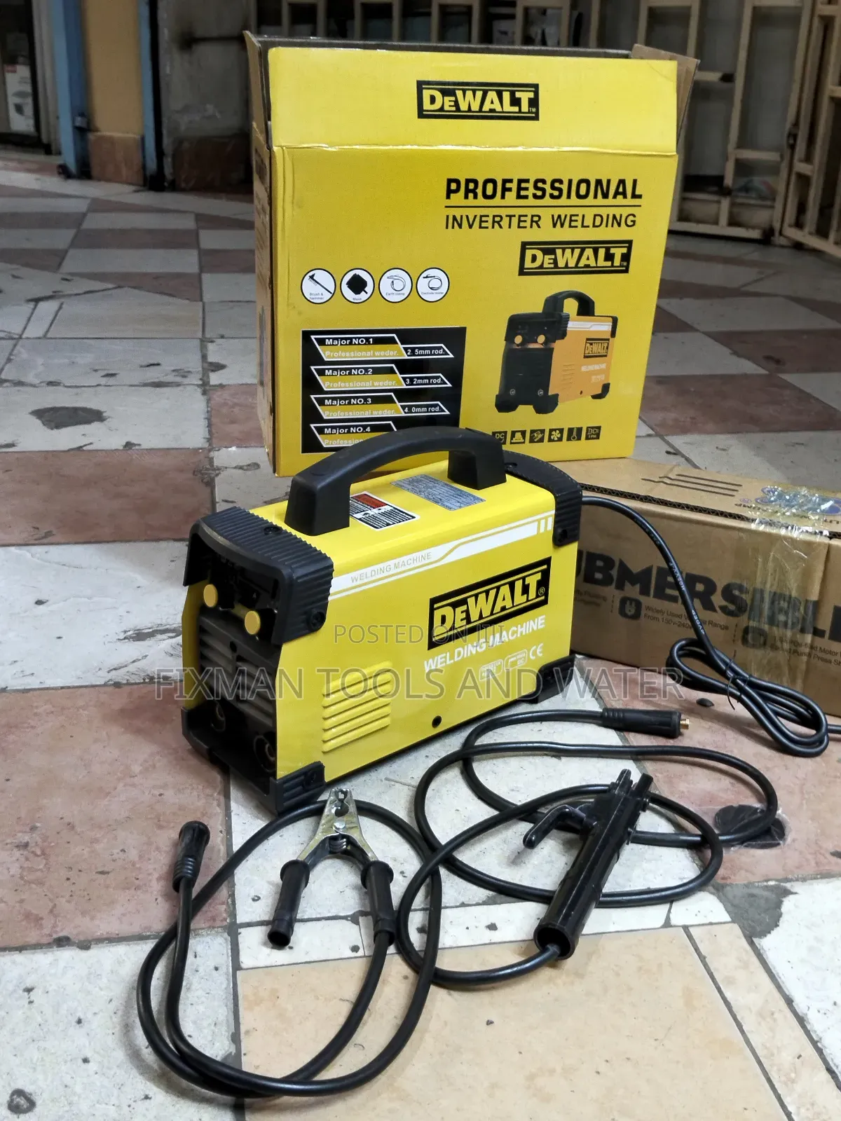 High Power Dewalt Welding Machine 500amps + Free Welding Rods