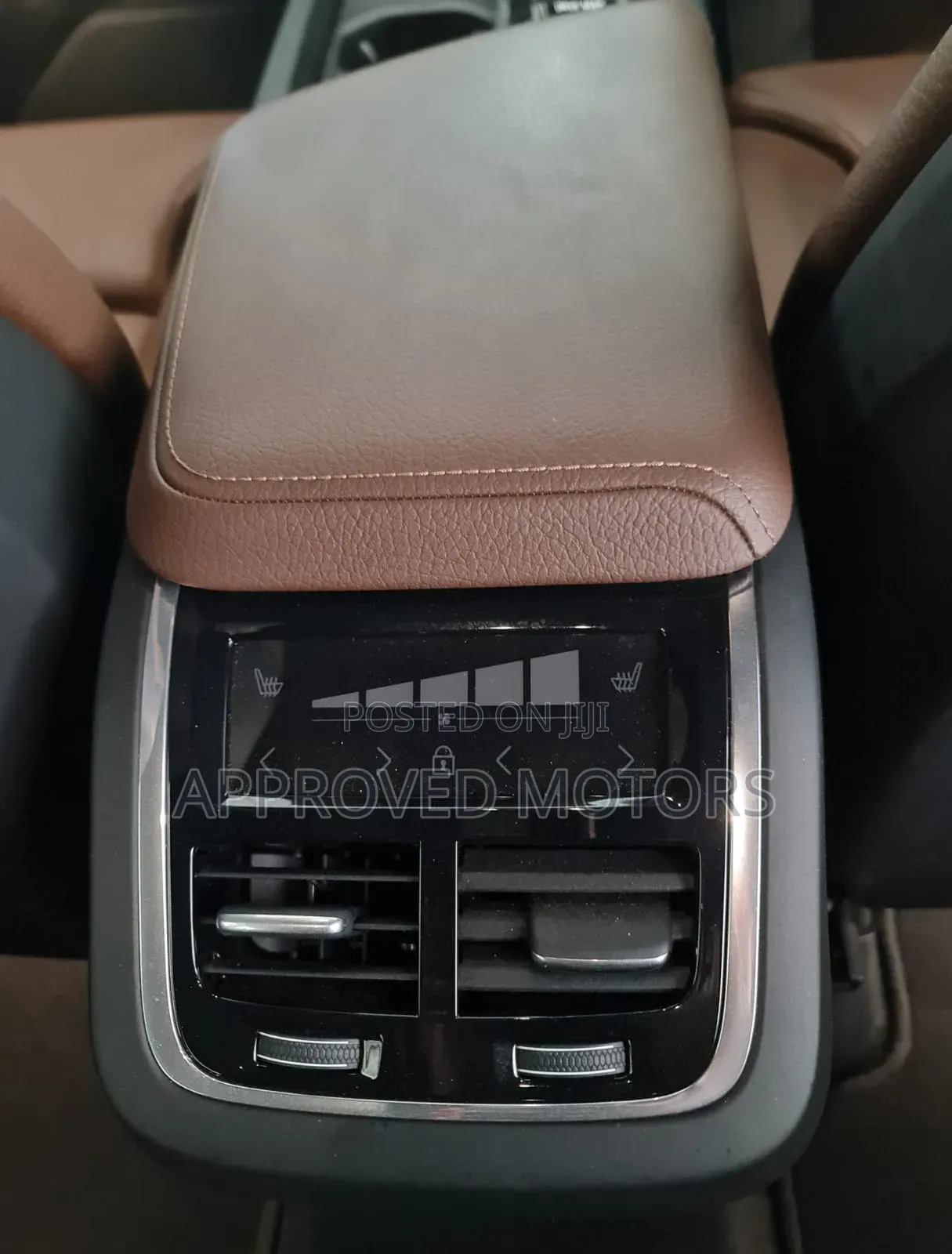 Volvo XC60 2019 Gray