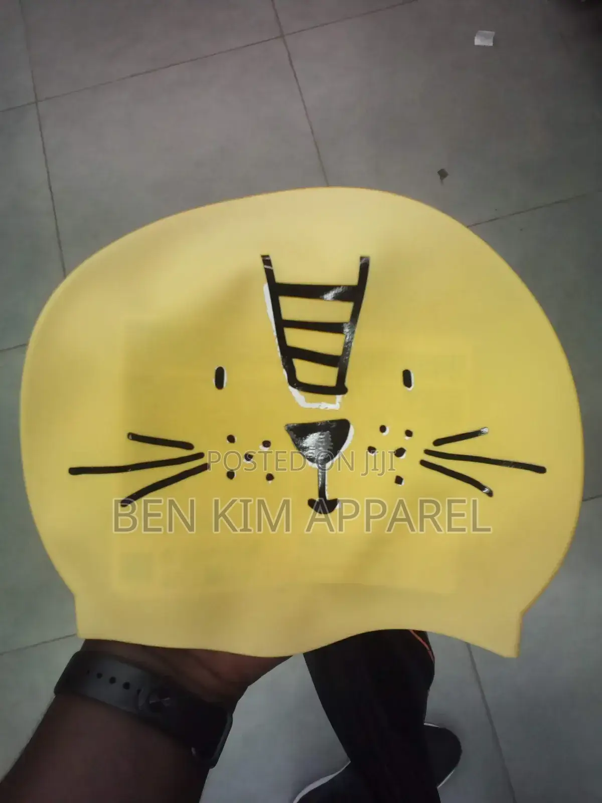 Yellow Elastic Silicone Swimming Cap All Ages Fit.